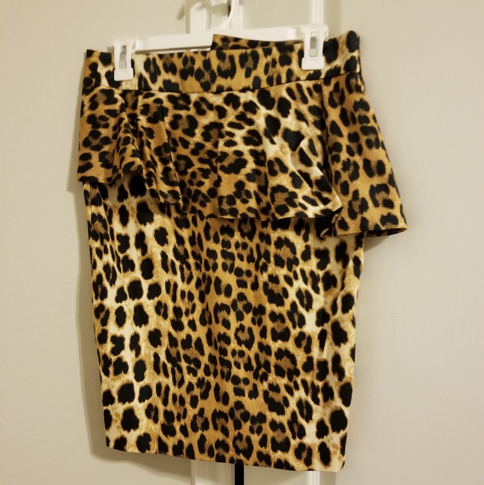 Zara leopard peplum skirt